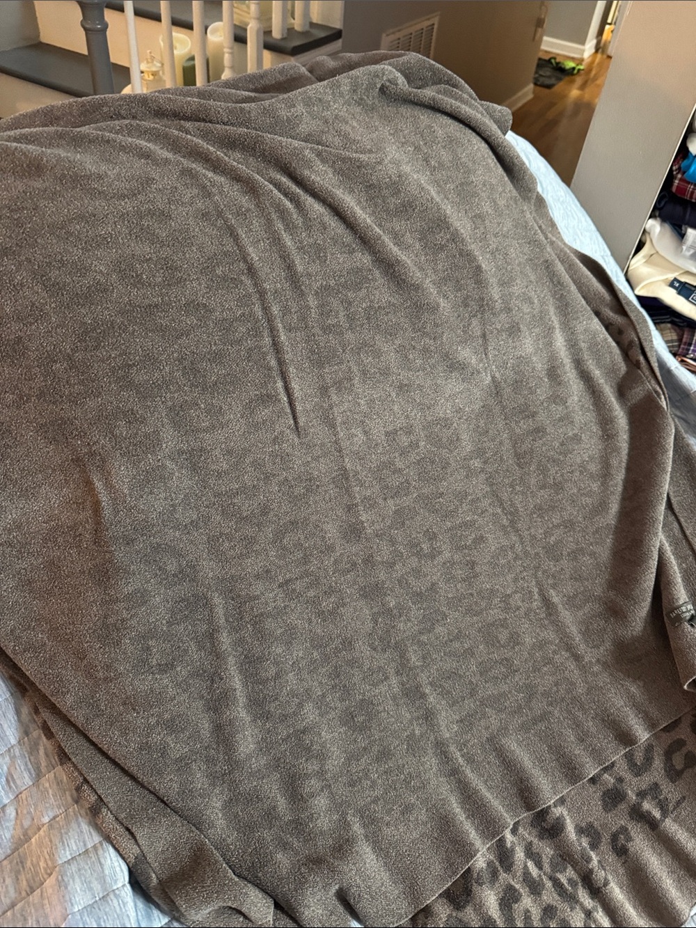 Barefoot Dreams Leopard Print Wrap in Brown and Taupe or lap throw - Picture 3 of 5